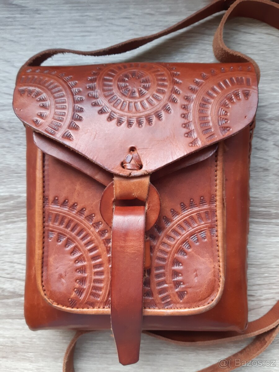 Kožená crossbody kabelka - 3