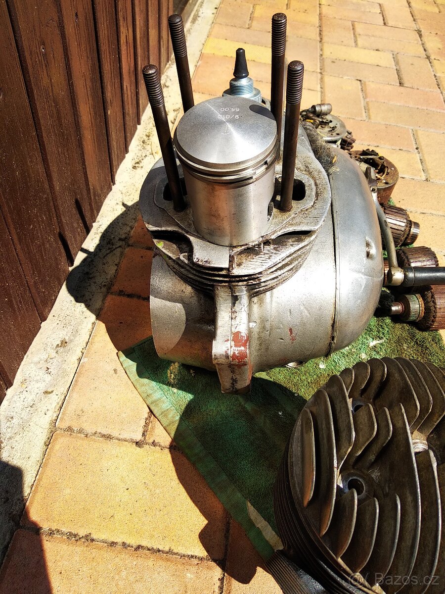 Jawa 250/353 motor - 3