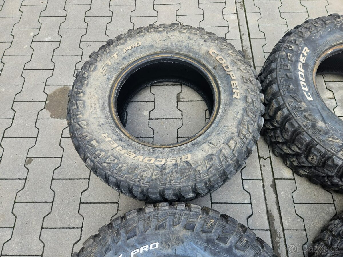 Pneu Cooper STT pro 265/75 R16