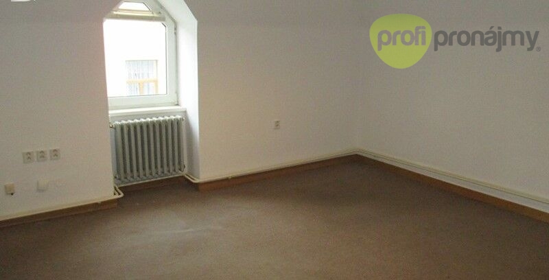 Pronájem kanceláře 16 m² nebo 19 m² - 3