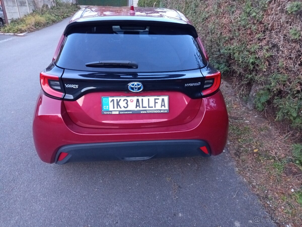 Toyota Yaris HYBRID1.5 e-CVT Komfort Tech Style - 3