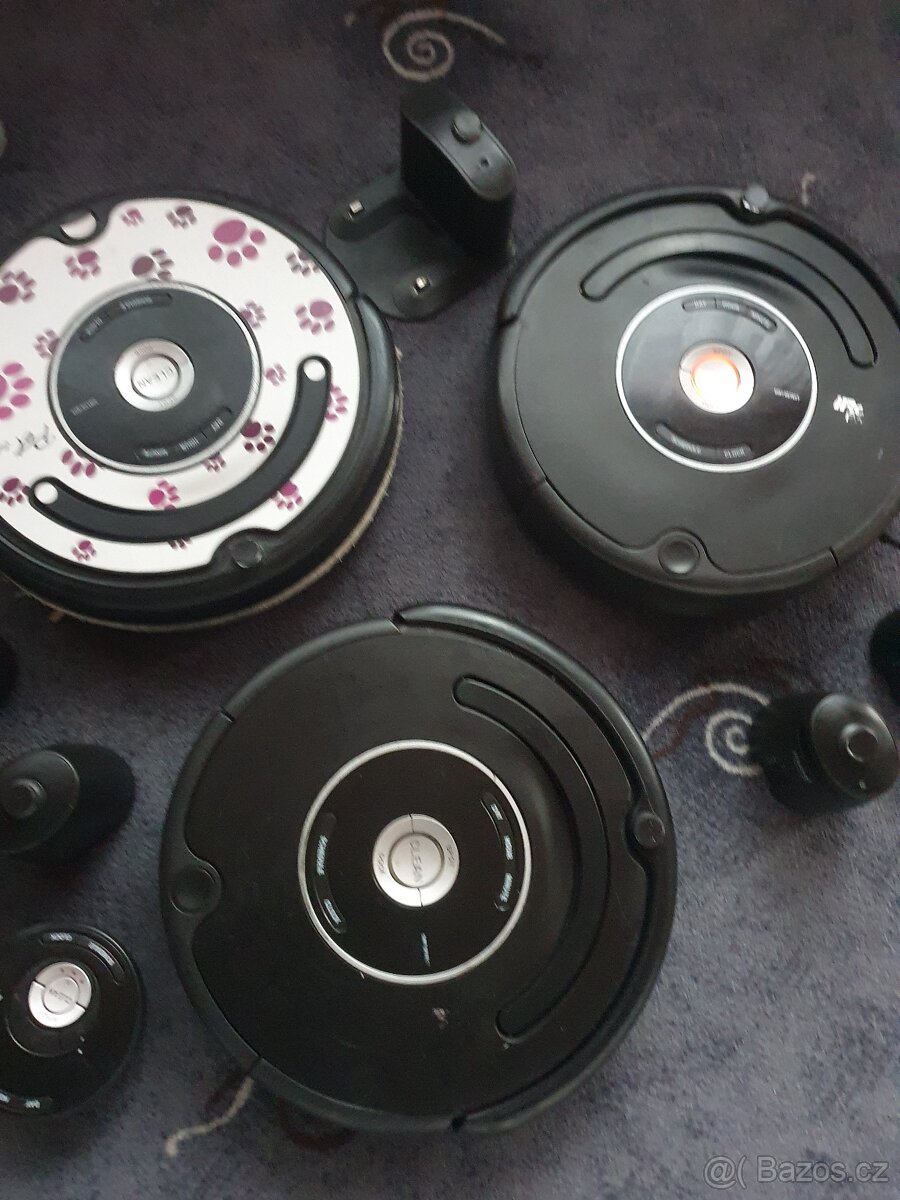 3 x Irobot Roomba - 3