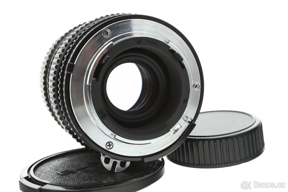 Tokina AT-X 35-70mm f/2.8 – bazarový objektiv pro Nikon F (F - 3