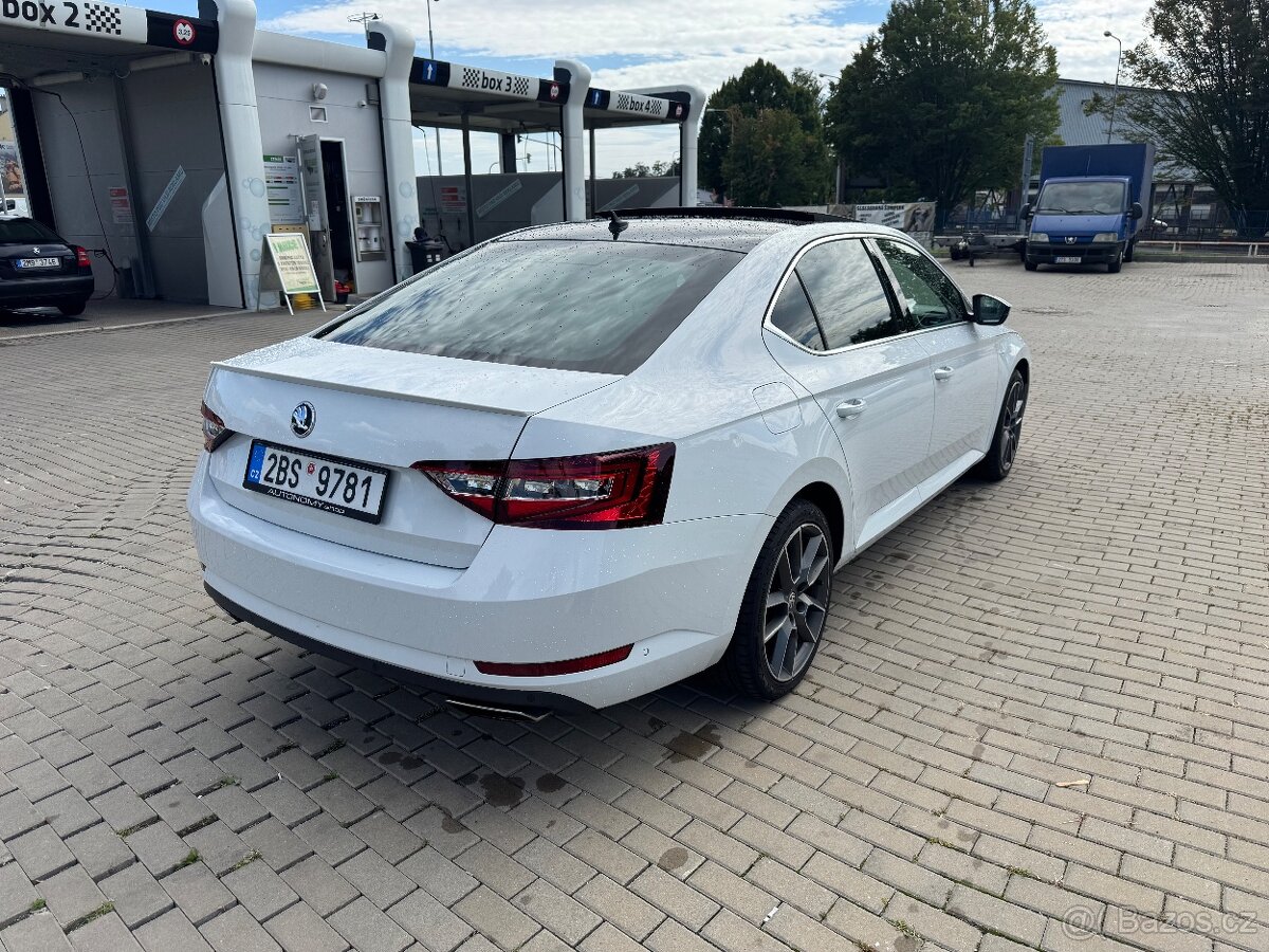 Vyměním Škoda Superb 2,0TSi 206kW 4x4 L&K - 3