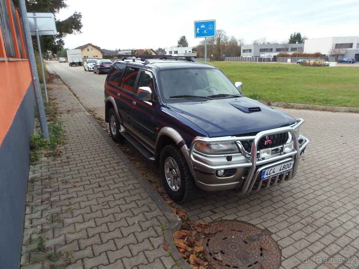 Mitsubishi Pajero Sport 2.5 TD 4x4 tažné 2.8t ČR původ