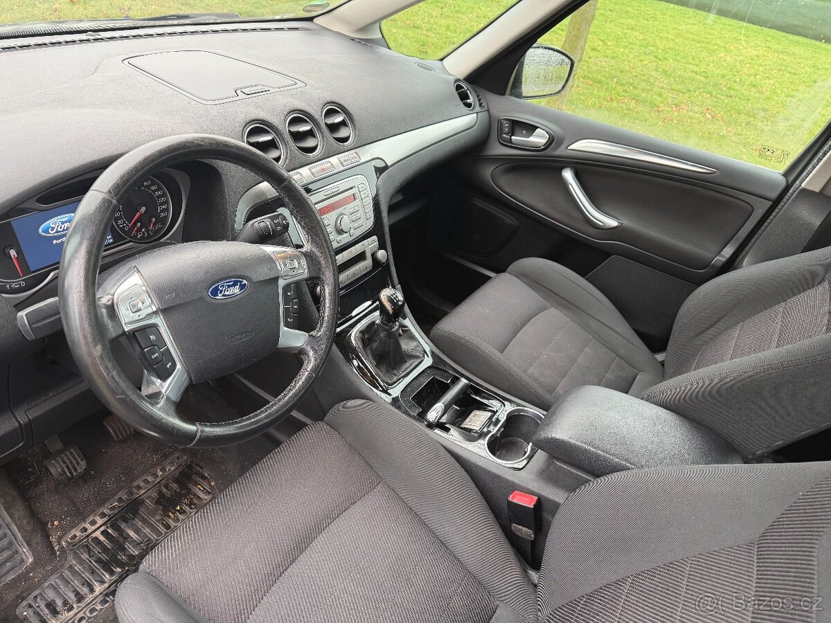 Ford Galaxy 2010/2011 2.0 Benzín 107kw VÝBORNÝ STAV - 3