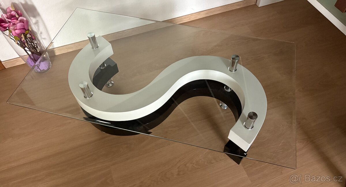 Prodám konferenční stolek - 3