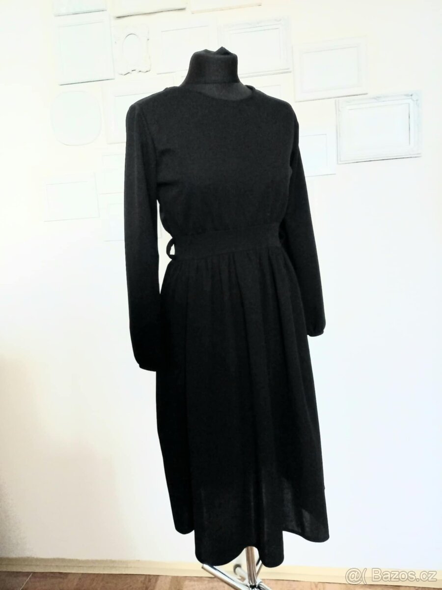 Černé midi šaty - 3