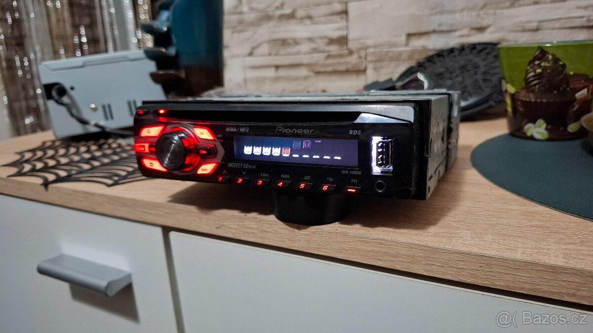 Pioneer DEH-1400UB - 3