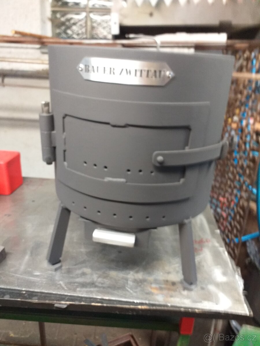 Topeniště k udirně - 3