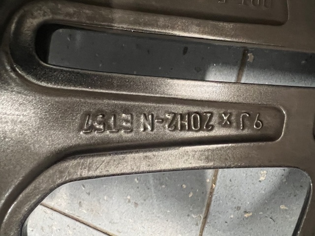 Mercedes GLS Celá sada R20 AMG 275/50 R20 - 3