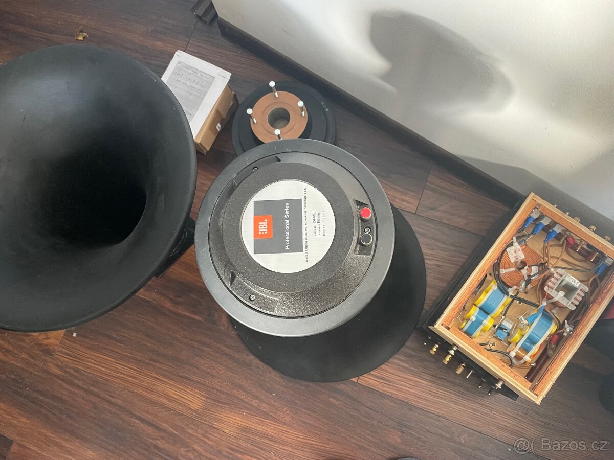 Horn stredový reproduktor - 3