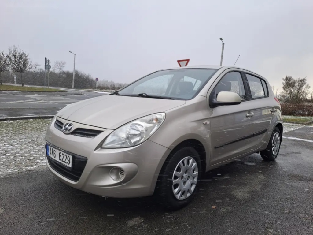 Hyundai i20, 1.2i 57KW 2.MAJ NOVÁ STK - 3