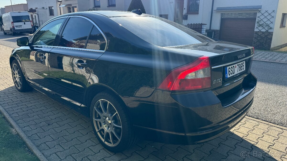 VOLVO S80 2.4 D5 136kw automat - 3