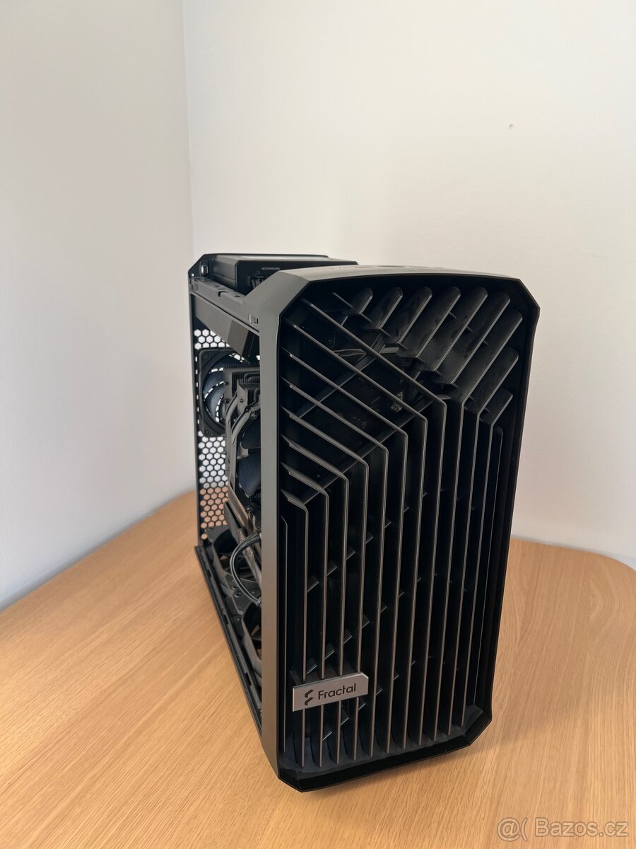 Herní PC RTX 4090 + Ryzen 7800X3D – 4K Ultra, top stav - 3