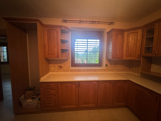 Kuchyňská linka - dvířka z masivu - 3