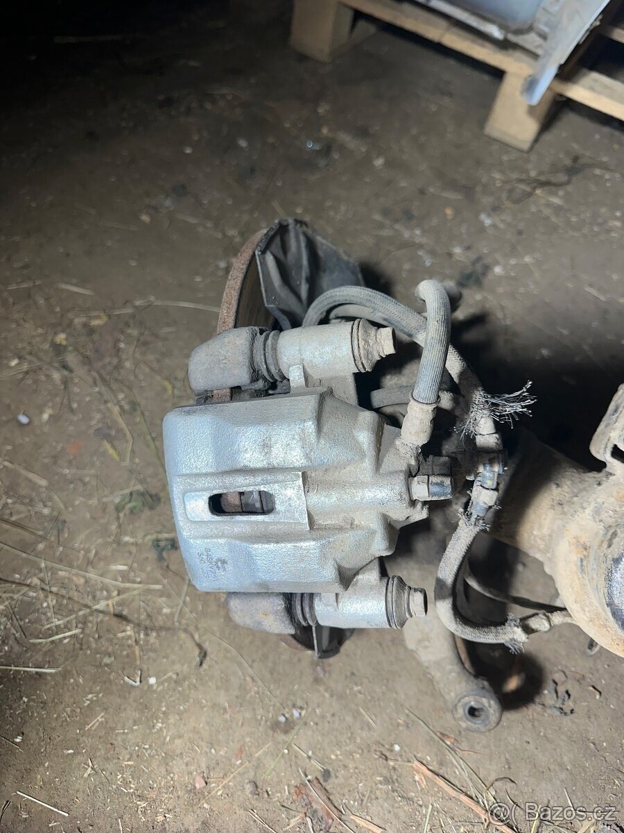 Přední náprava Suzuki Jimny - 3