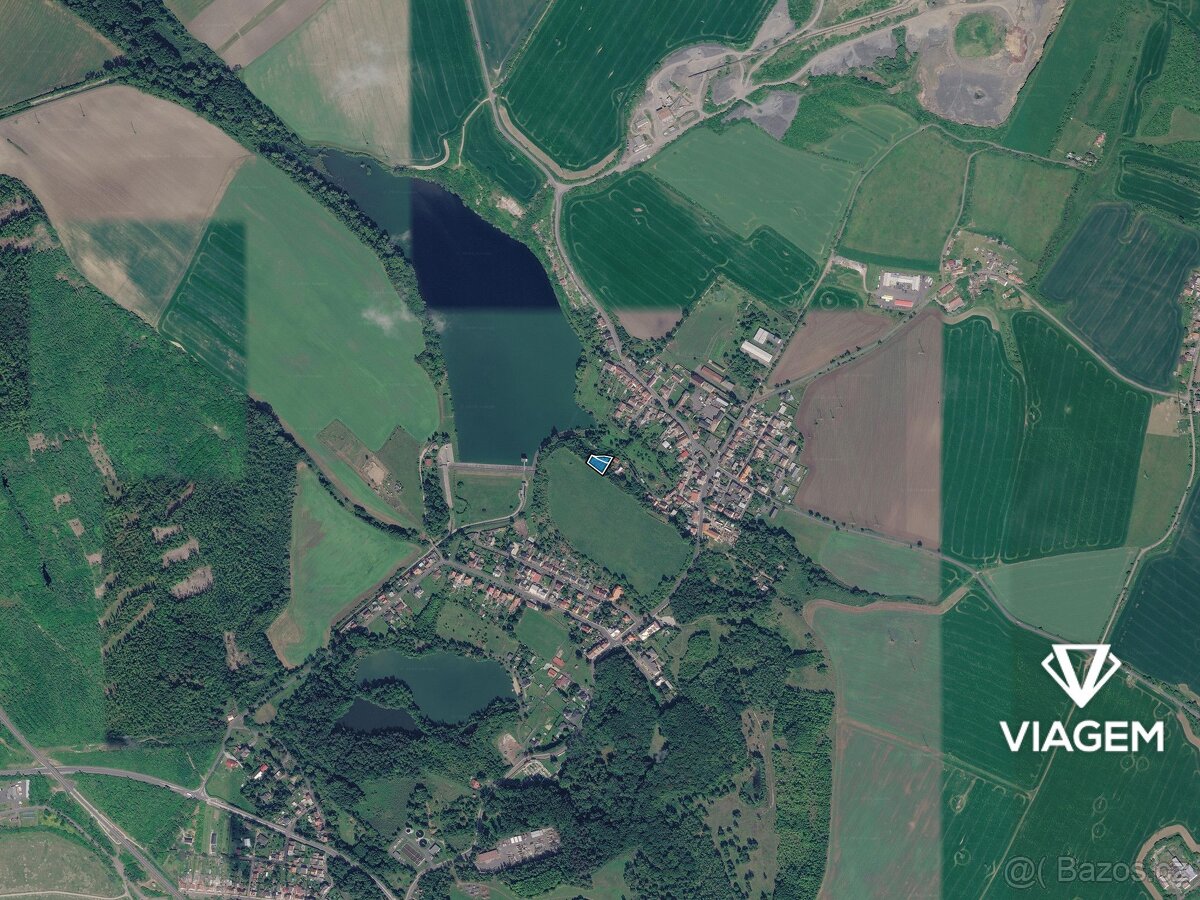 Zahrada 1 237 m² - 3