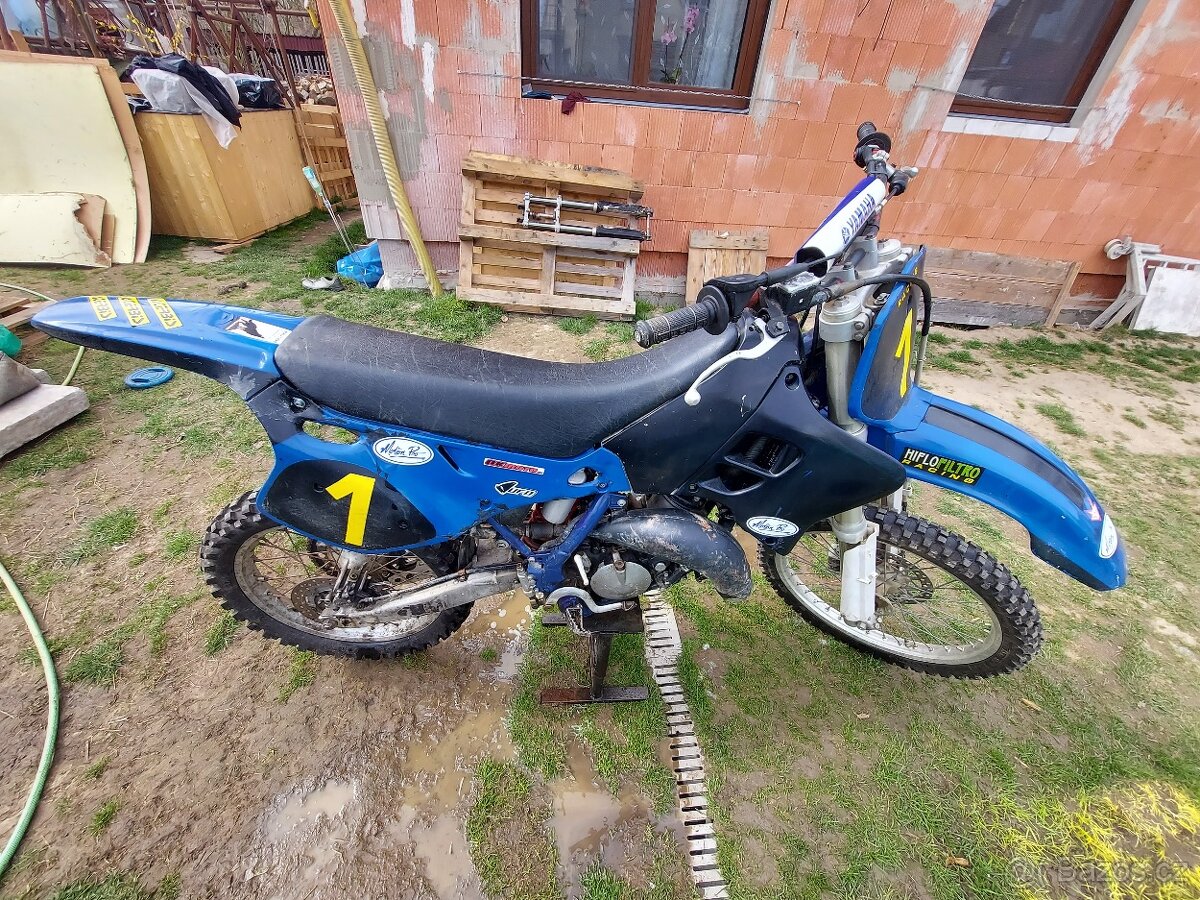 YAMAHA YZ 125