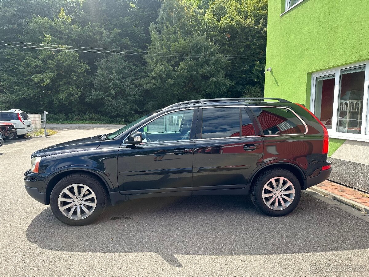 VOLVO XC90 2.4 D5 Momentum 7míst tažné zařízení - 3