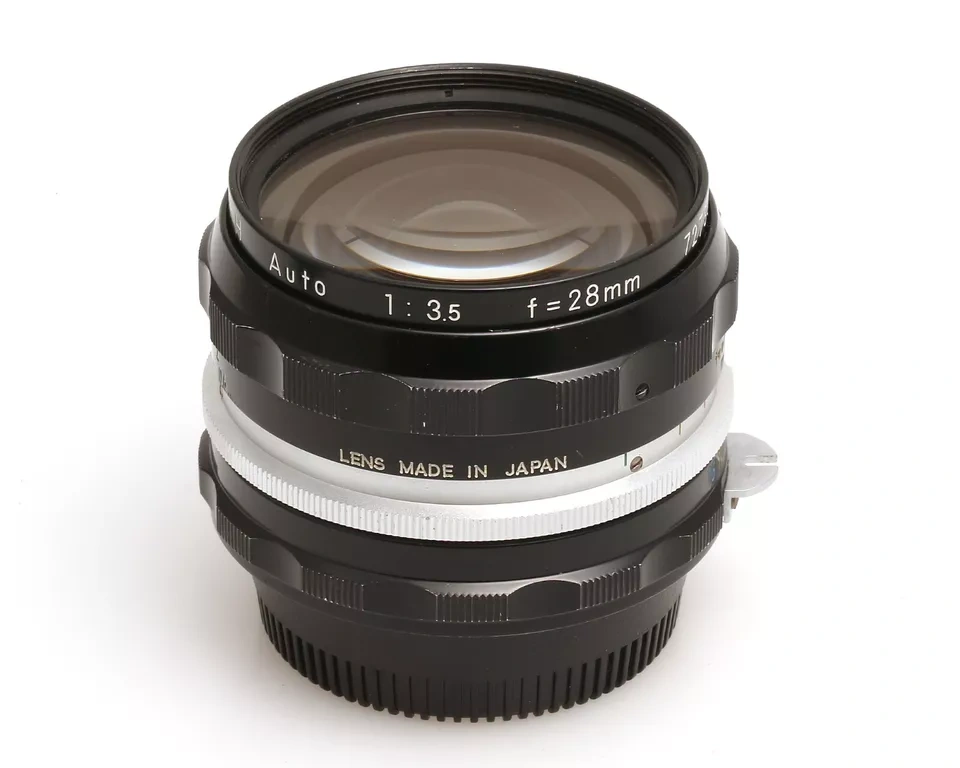 Objektiv NIKKOR - H Auto 3.5/28 mm - 3