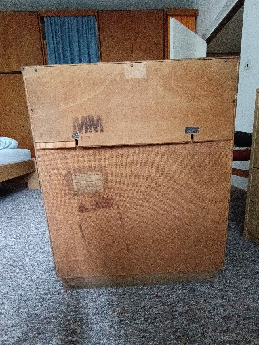 Skříň na gramofon - Supraphon - 3