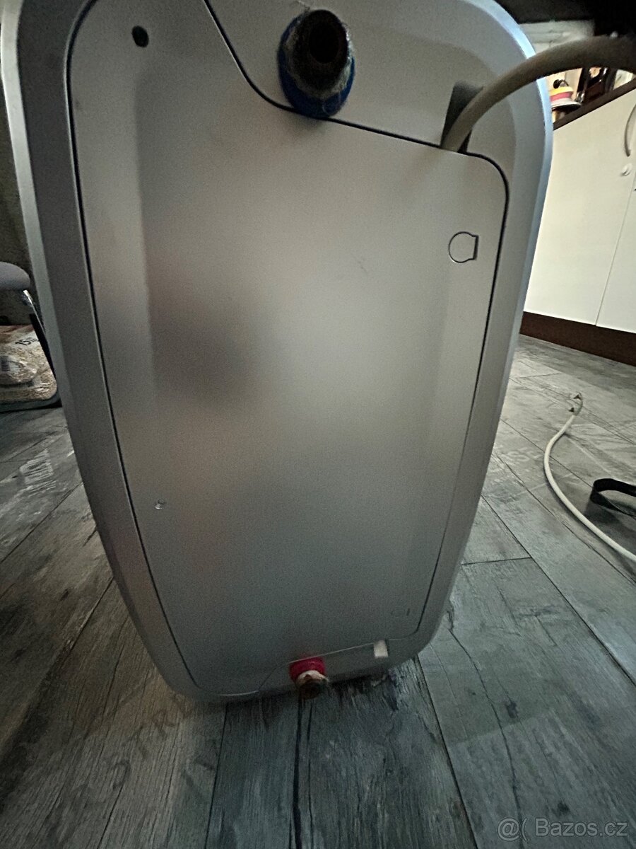 Elektrický bojler Ariston VLS WIFI 80 EU – super stav - 3