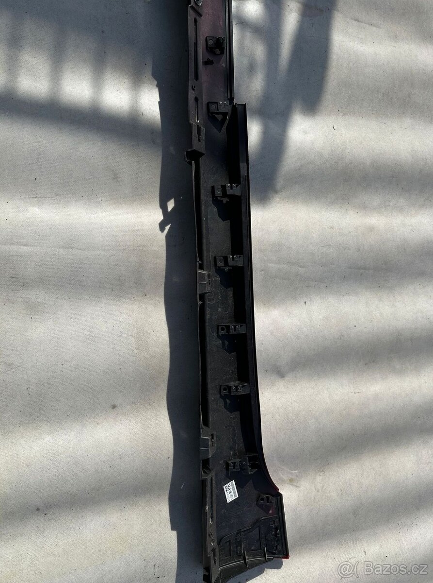 Mazda MX5 ND, pravý kryt prahu - 3