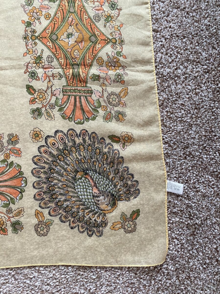 Nový dámský italský šátek s motivem páva - 120 x 120 cm - 3