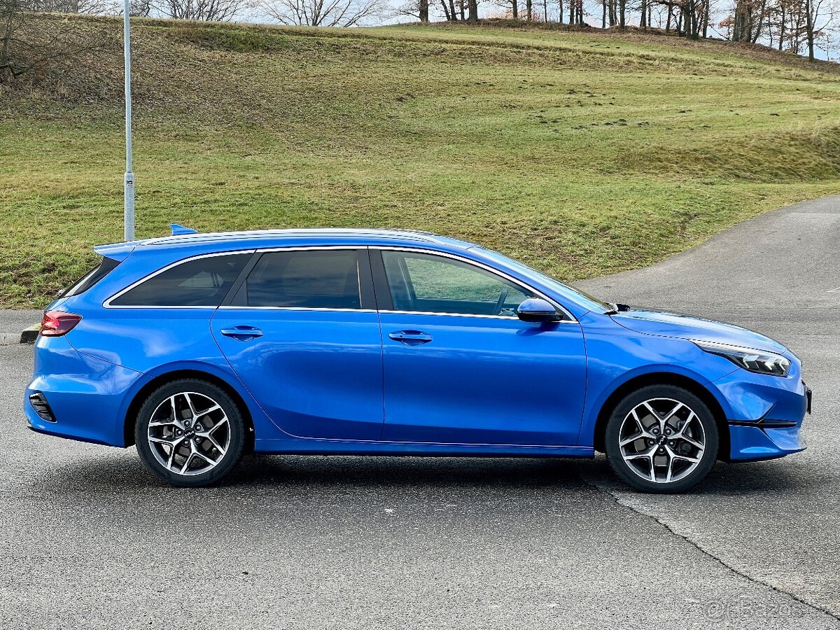 Kia Ceed SW 1,5 T-GDI TOP 7DCT + BUS - 3