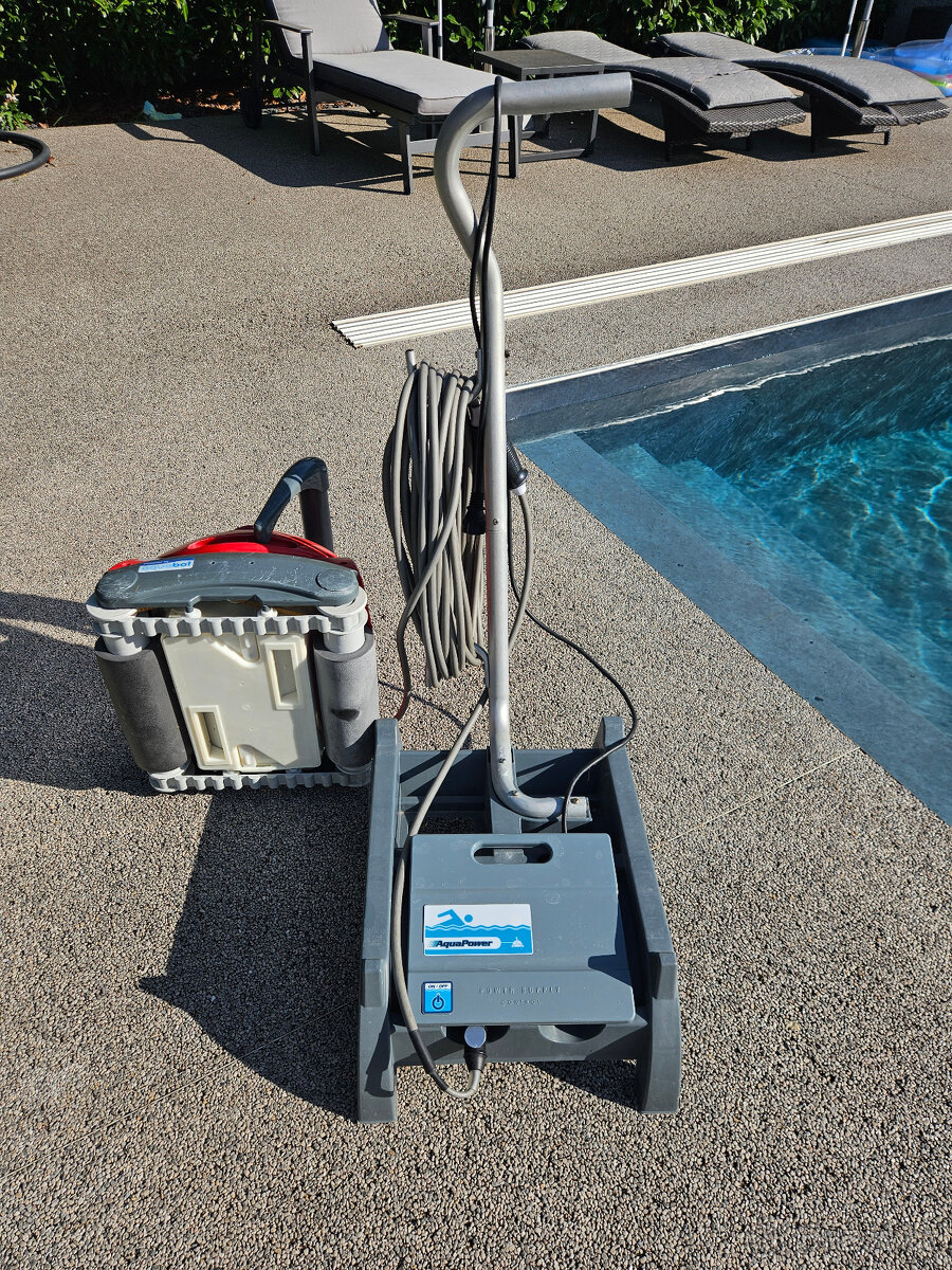 Bazénový vysavač Aquabot Galeon Med - 3