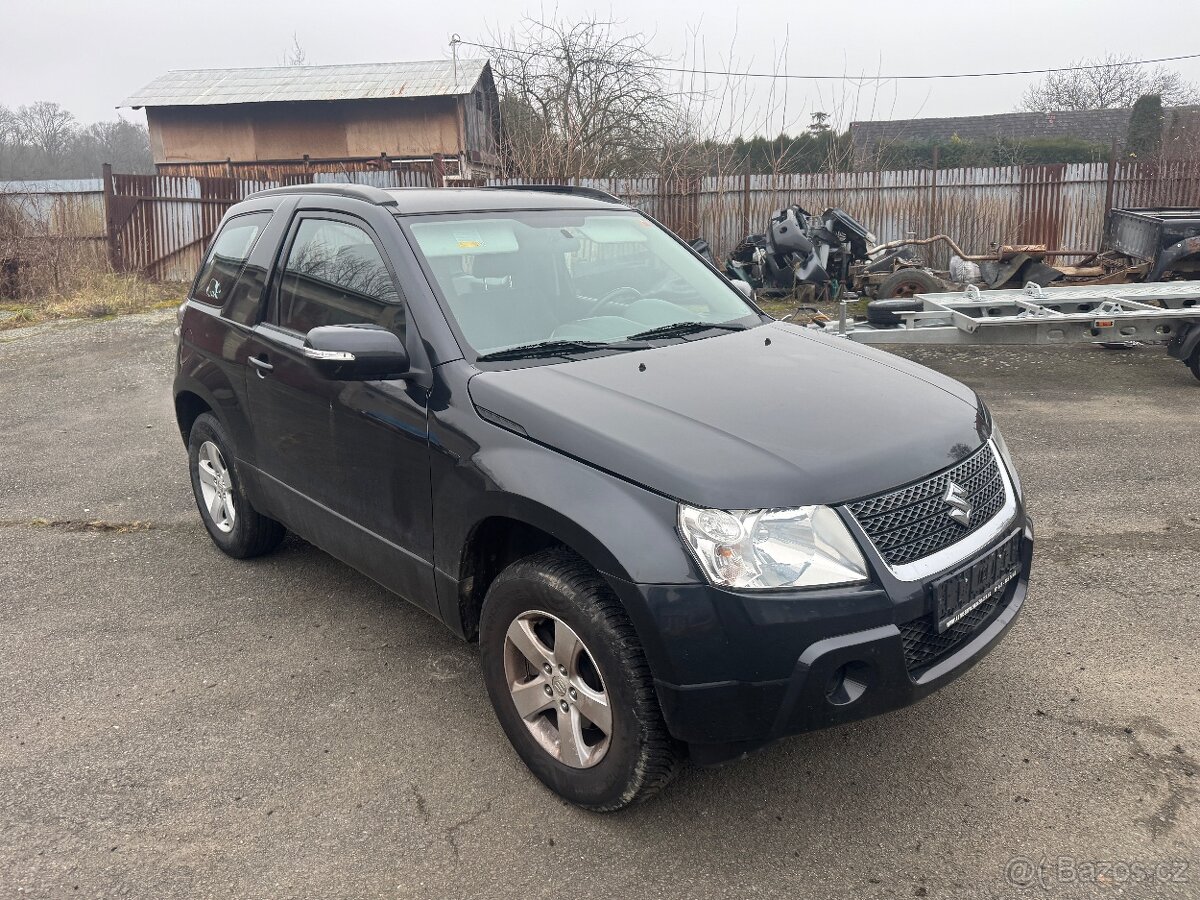 Prodám Suzuki Grand Vitara 1,6 benz rv 09 - 3