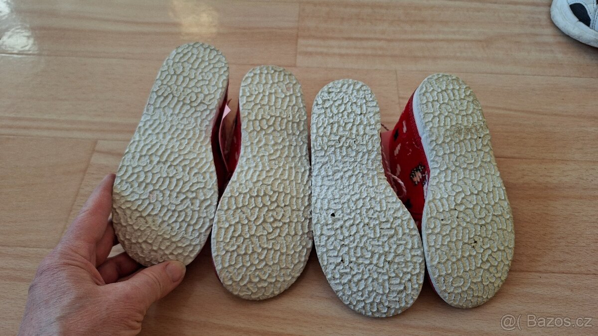 Vel. 24,5 a vel. 25 sada - 3