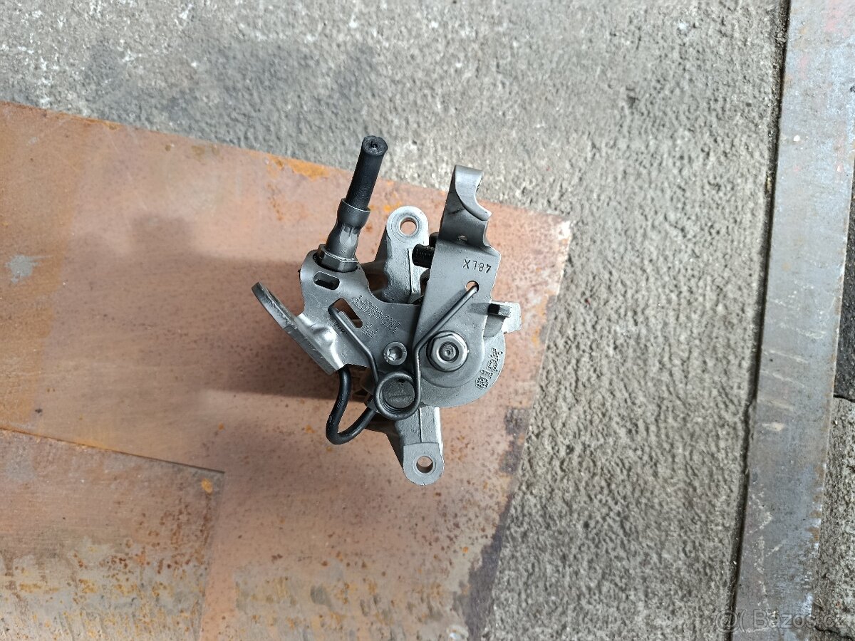 Brzdič golf 5 dily - 3