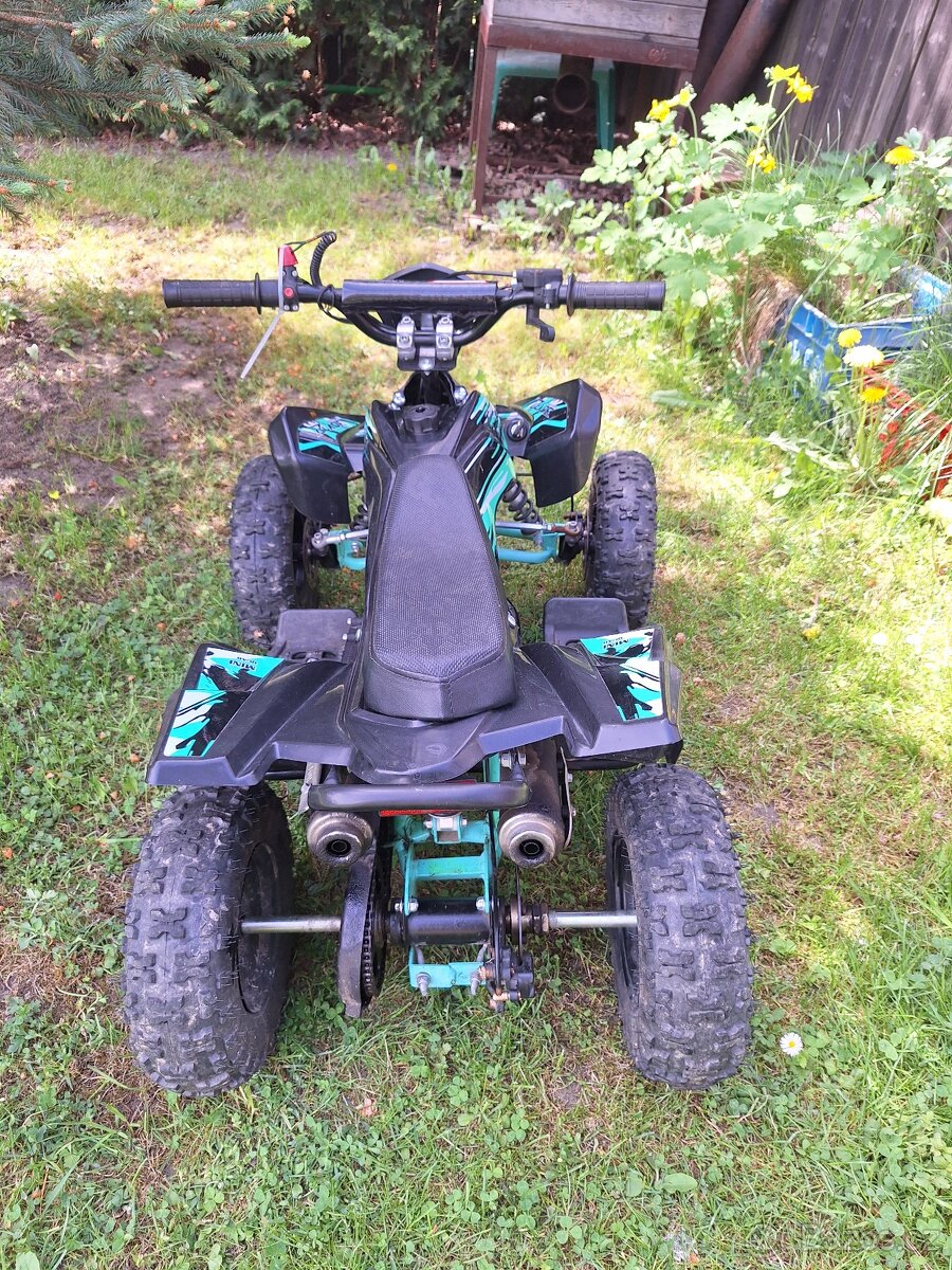 Dětská benzínová čtyřkolka Motors Blade