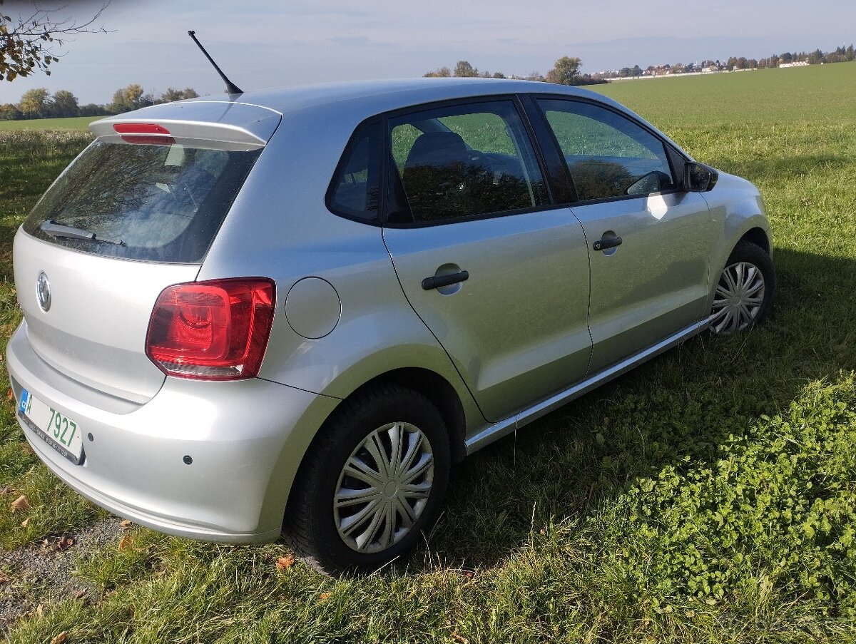 Volkswagen Polo 1.2 TSI, 51 kw, rok 2010, 5 míst, 4 d - 3