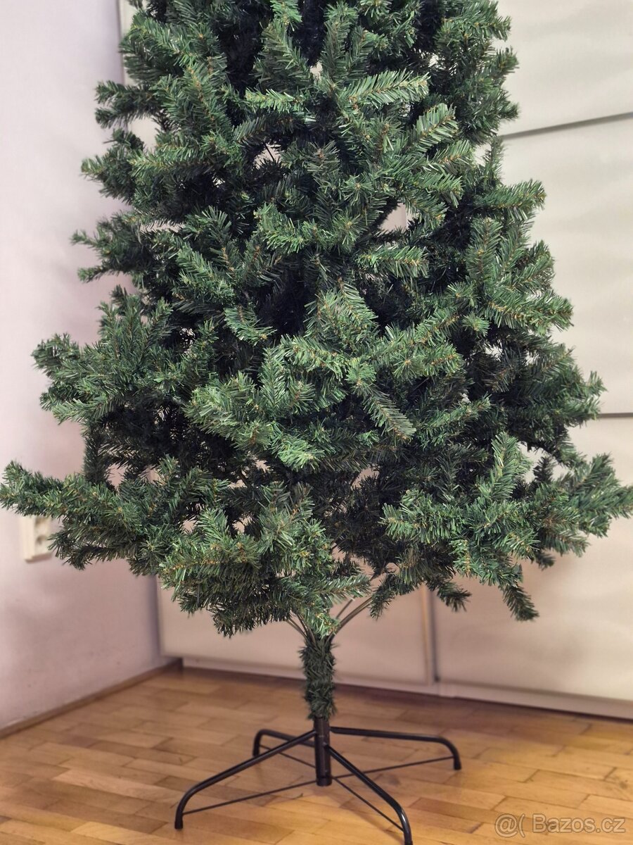 Nový umělý vánoční stromek, 240 cm - 3