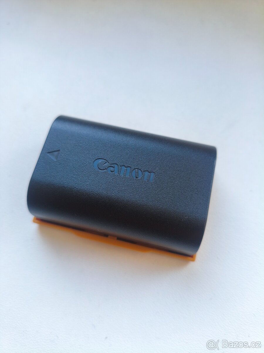 Canon nabíječka + baterie LP-E6 - 3