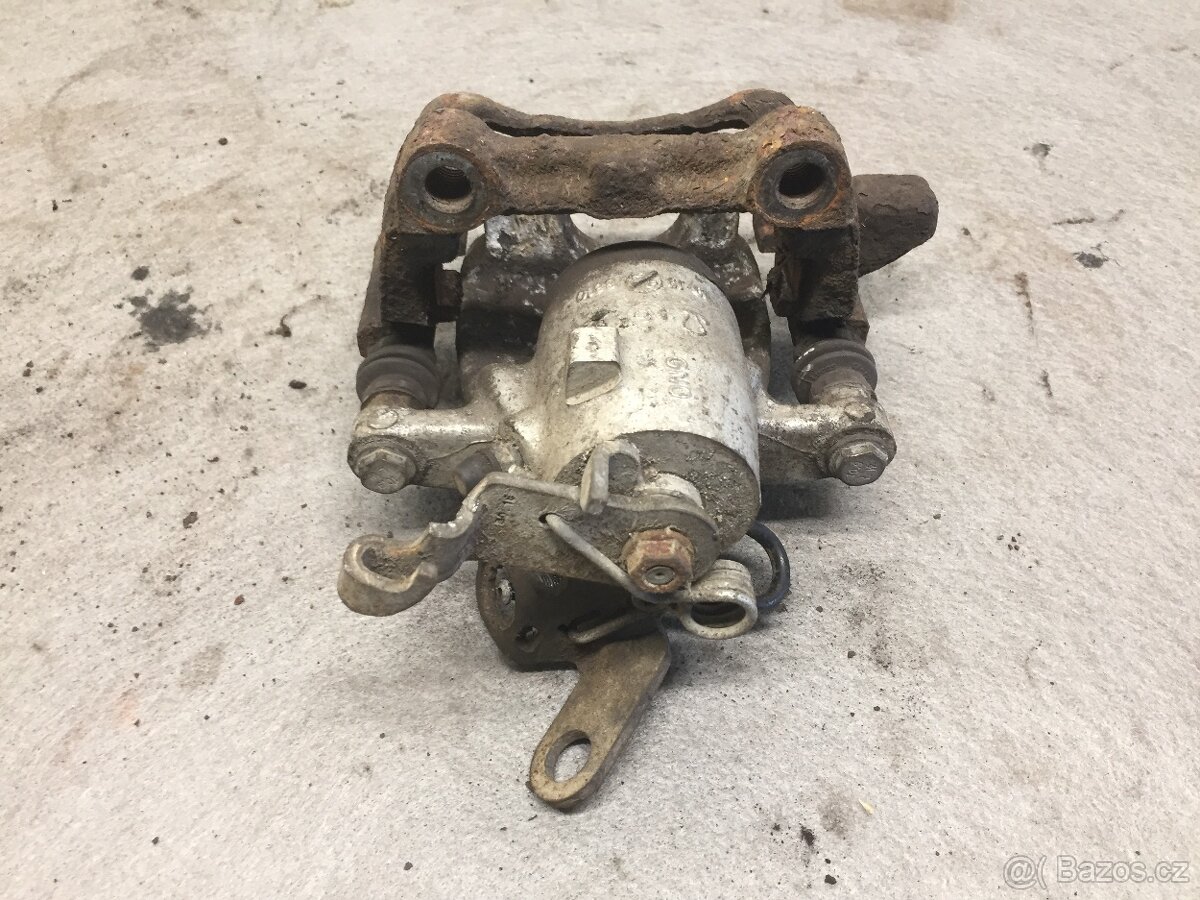 ŠKODA OCTAVIA 2 2004-2013 - PRAVÝ ZADNÍ BRZDIČ 41mm - 3