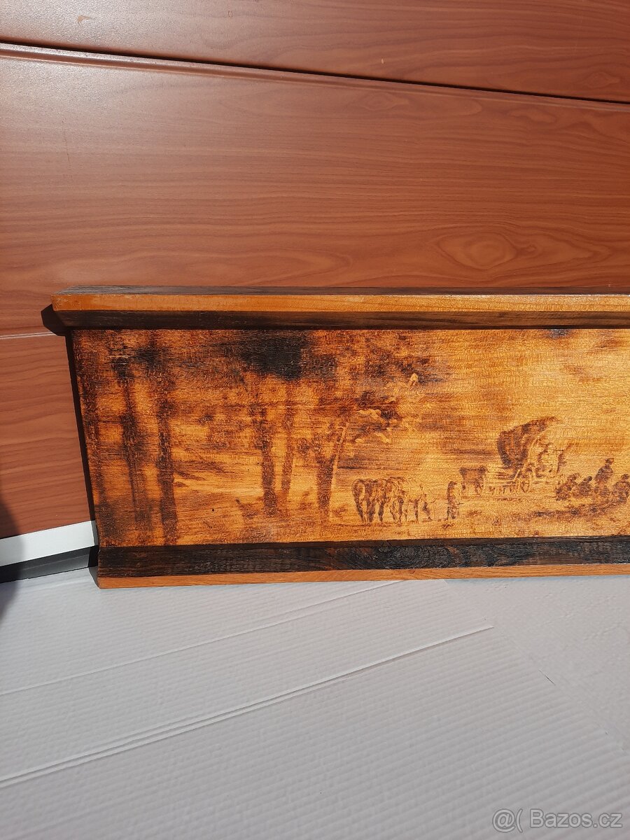 obraz kočující Cikáni , vypalovaný do dřeva 120 x 32 cm - 3