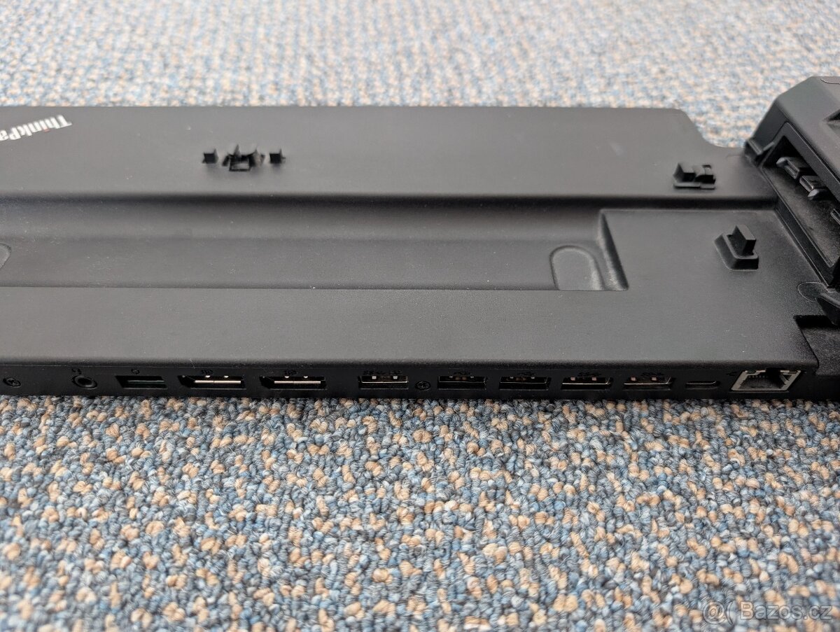 Dokovací stanice Lenovo 40AH + 135 W adaptér - 3