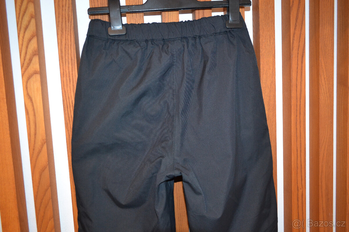 Voděodolné kalhoty zn. H&M vel.140 top stav - 3