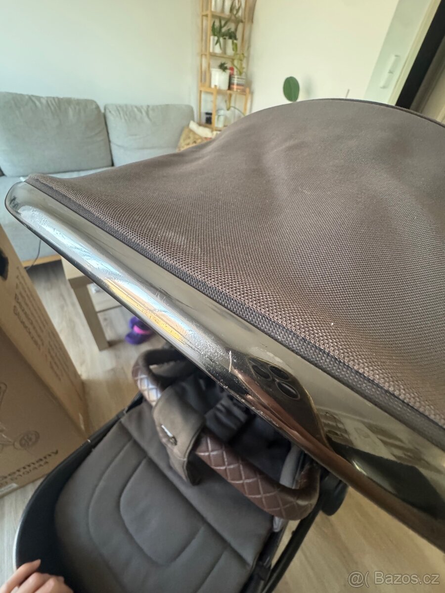 Kočárek Moon Resea S - 3