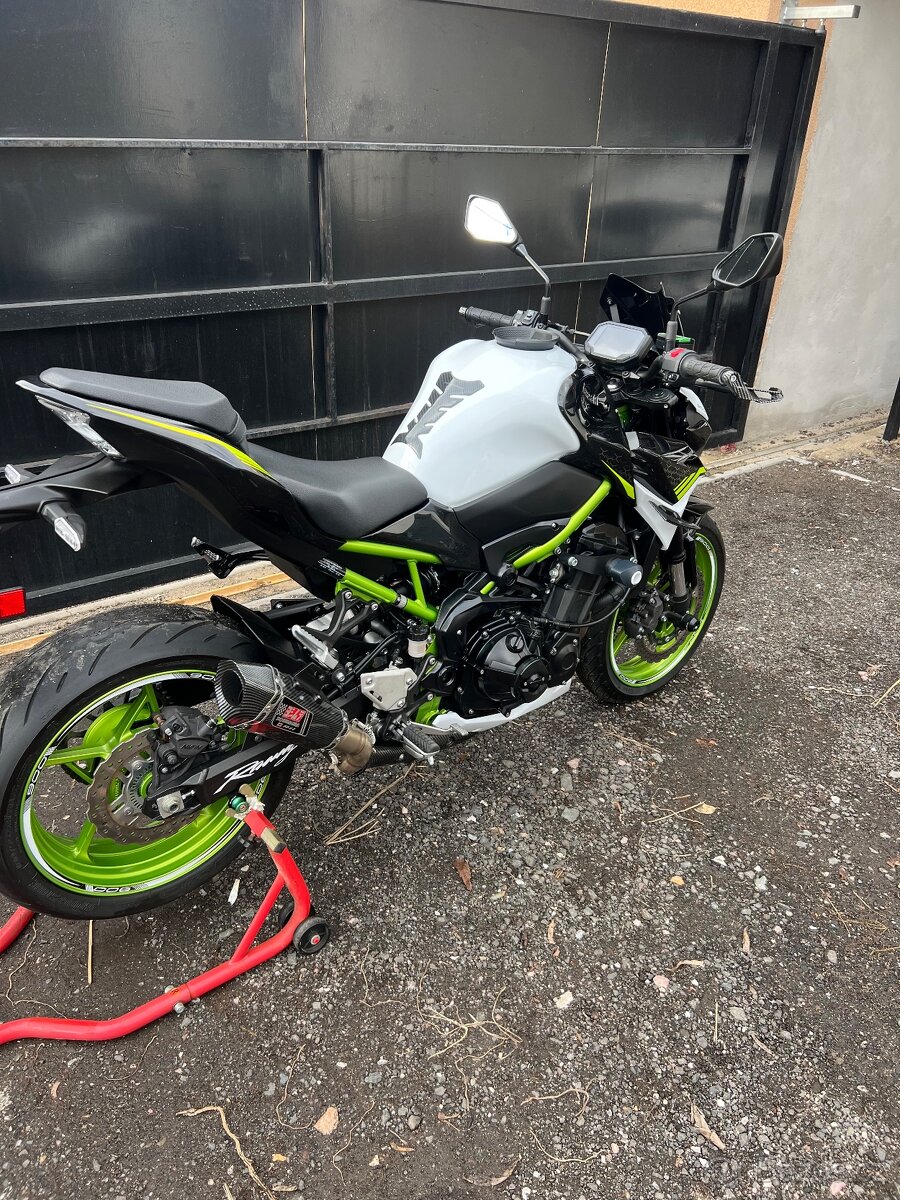 Kawasaki z900 - 3