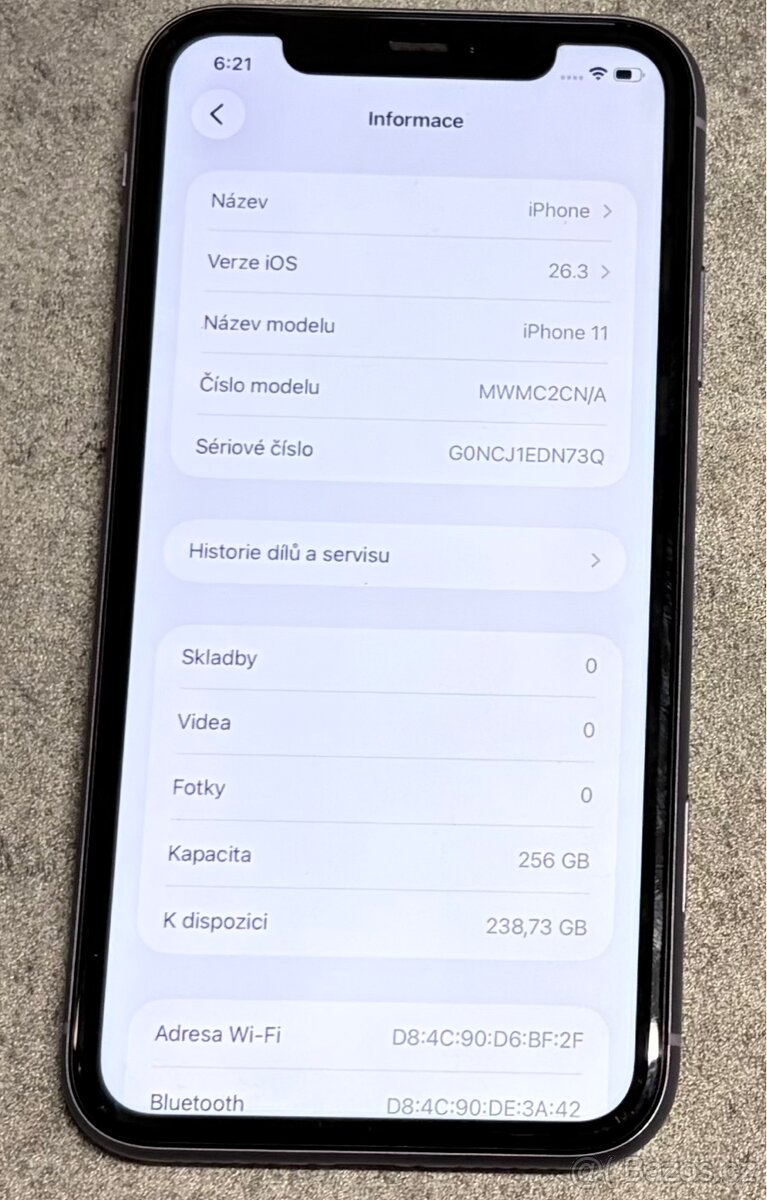 - Apple Iphone 11 256GB - - 3