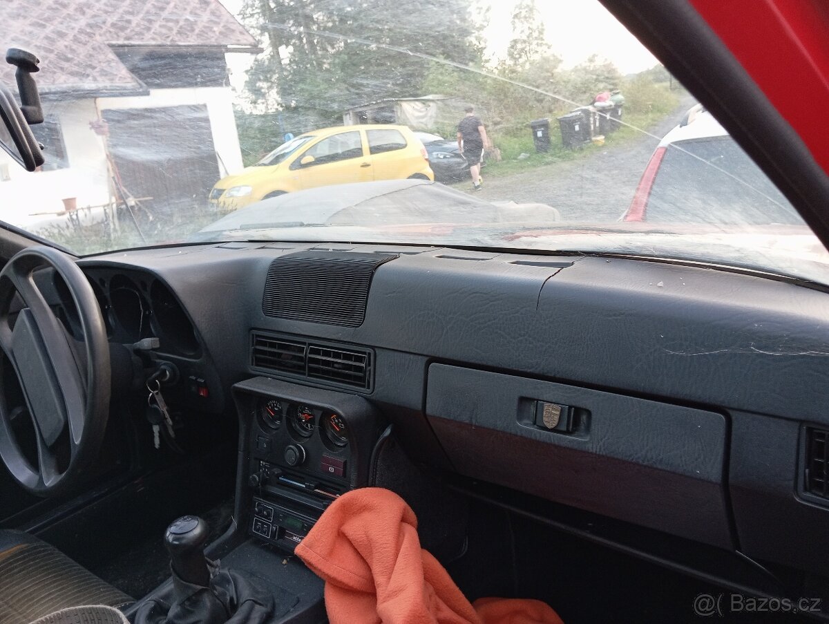 Porsche 924 - 3
