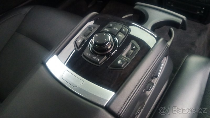 Interiér BMW F01 + F02 long - 3