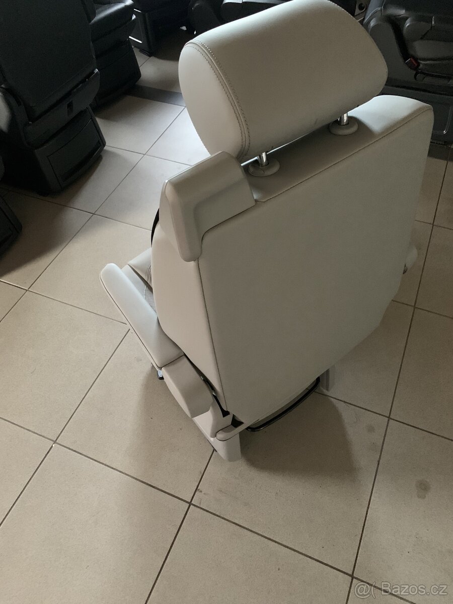 NEOtočne křeslo sedadlo VW Multivan T6 T6.1 světla Alcantara - 3