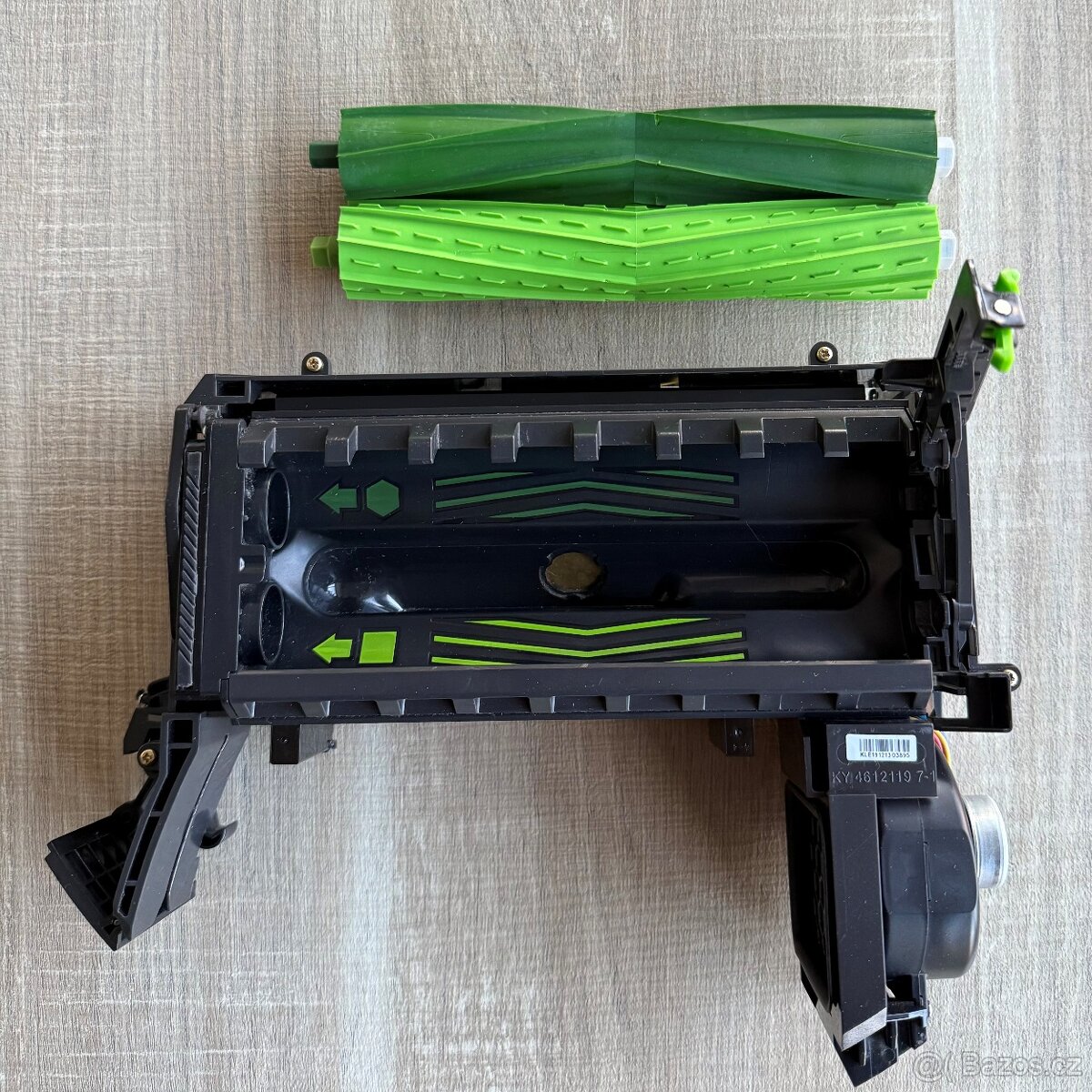 ORIGINÁL iRobot Roomba i7,i8,j7,j9 modul kartáčů, použitý - 3