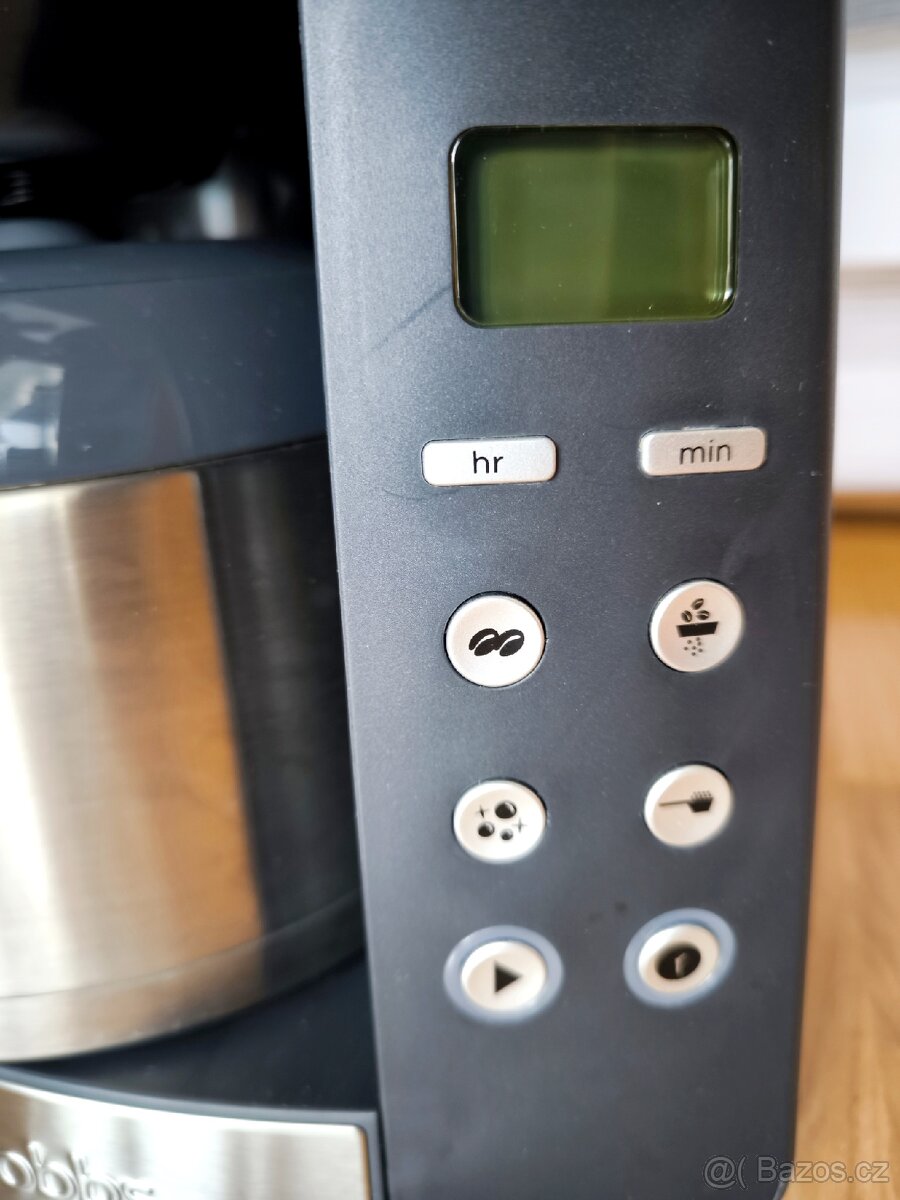 Překapávač s mlýnkem Russell Hobbs - 3